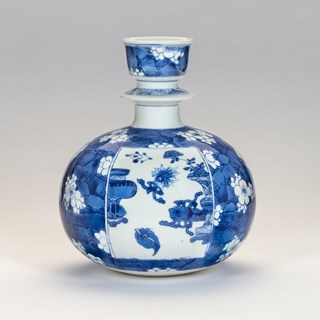 Chinese Blue-and-White Huqqa Base Made for the Indian Market 清外销瓷青花水烟壶